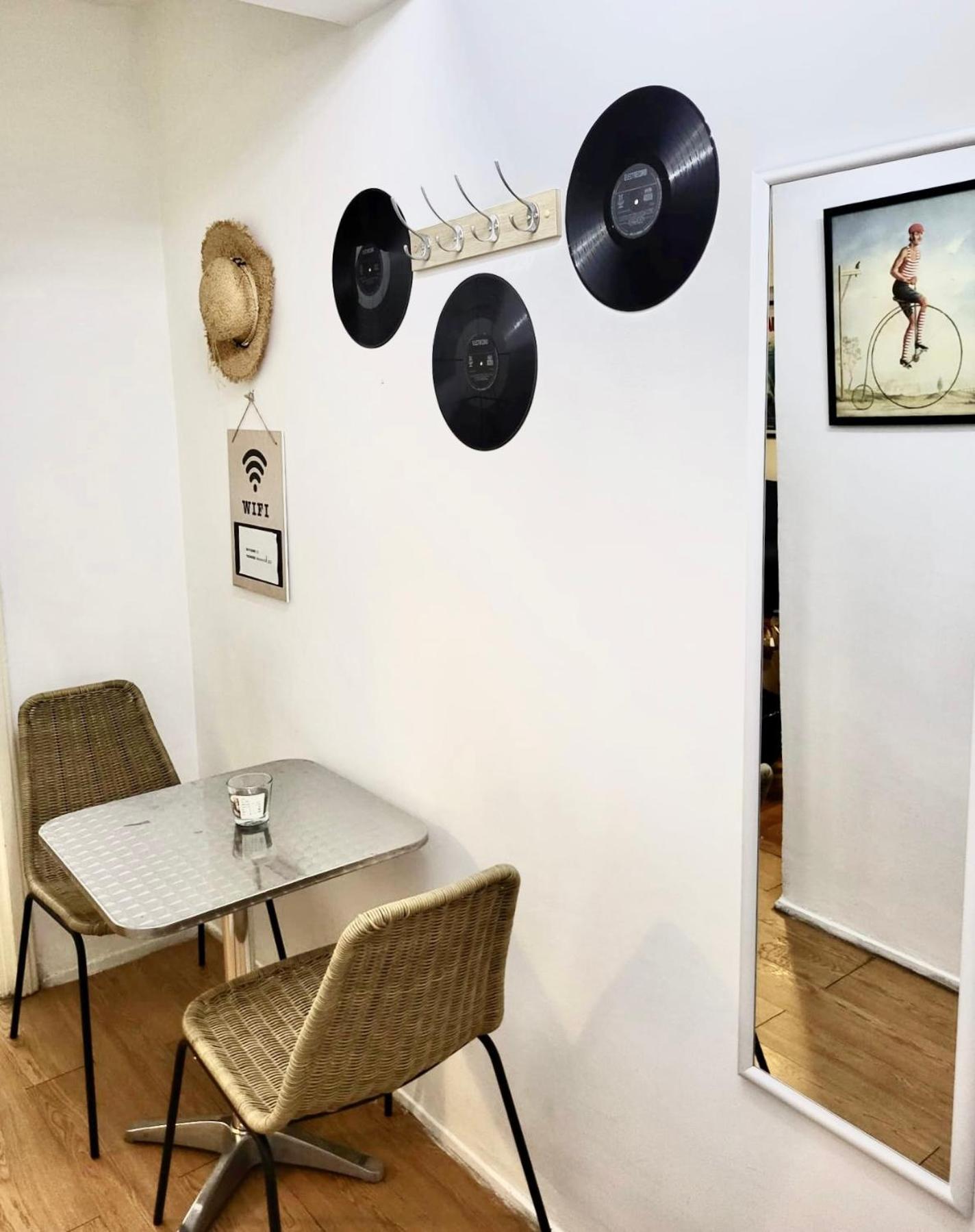 Central Park Hollywood Apartment 부쿠레슈티 외부 사진